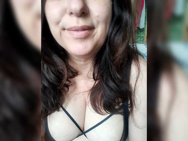 Lanahka live cam on BongaCams
