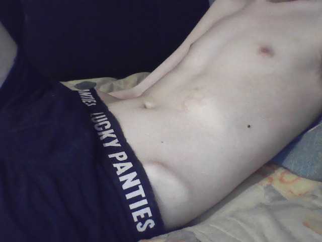 WannaCum33 live webcam show