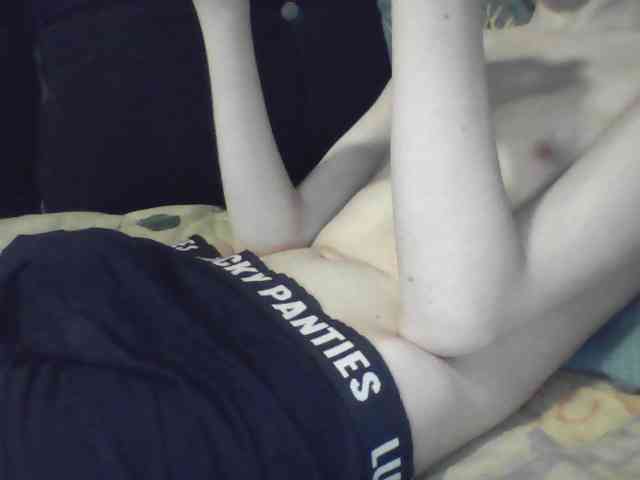 skinnycuteboy skinnycuteboy