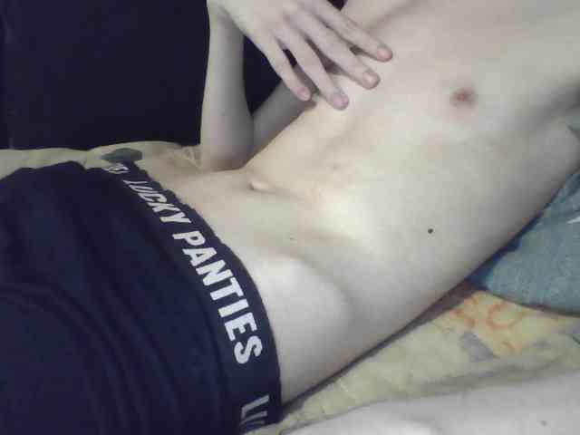 skinnycuteboy