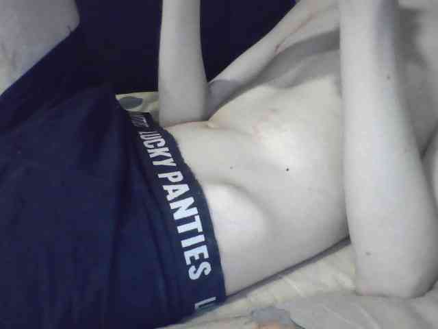 skinnycuteboy skinnycuteboy