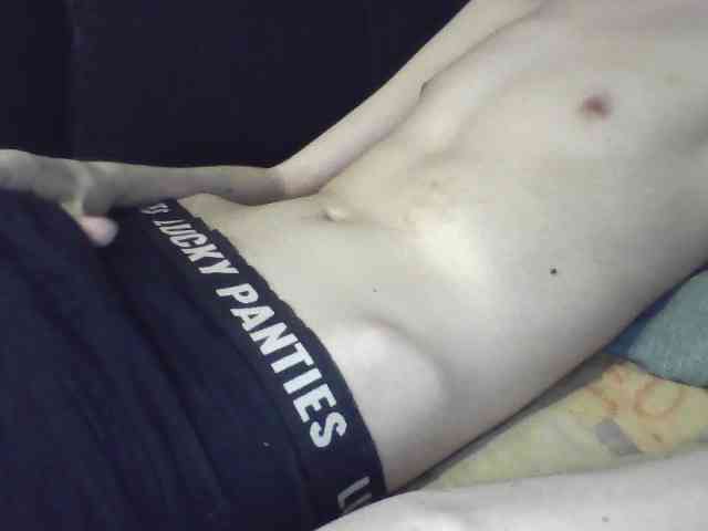 skinnycuteboy skinnycuteboy
