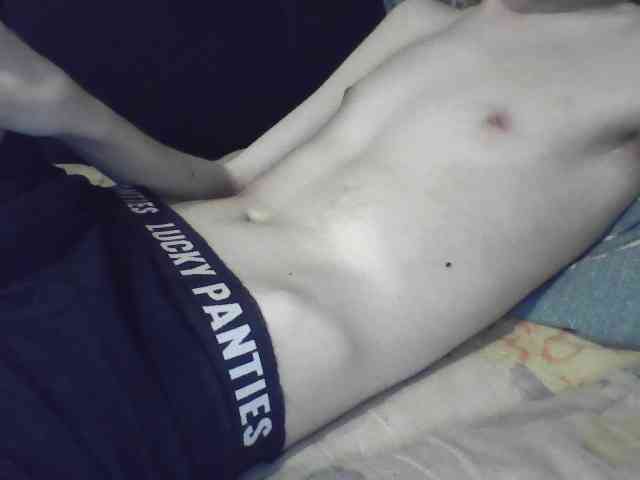 skinnycuteboy skinnycuteboy