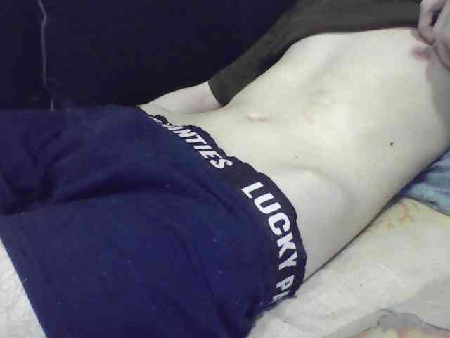 skinnycuteboy cam