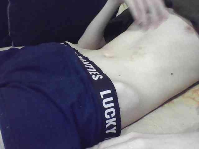 skinnycuteboy