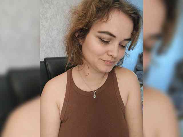 Juli_Foxfire webcam