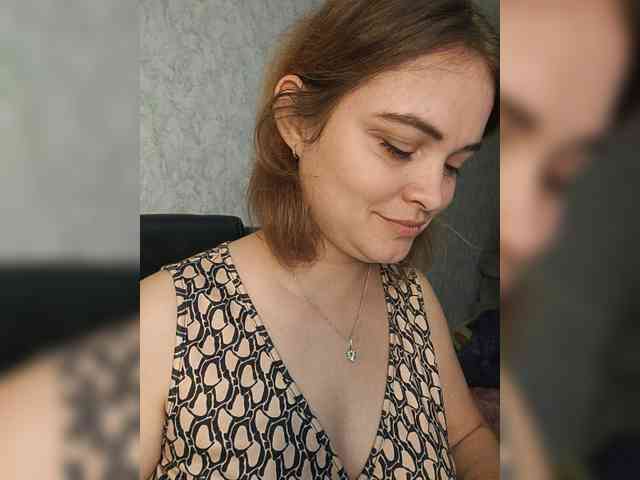 Juli_Foxfire webcam