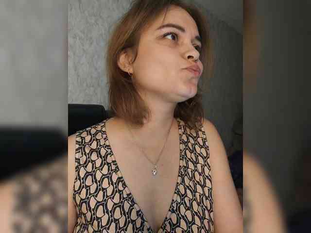 Juli_Foxfire webcam