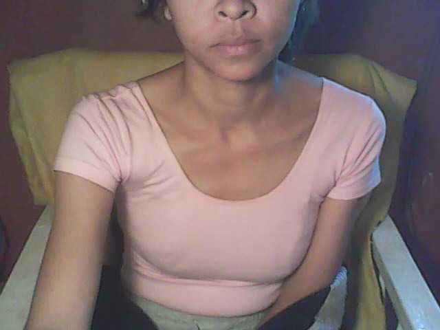 krisnah3 live cam on BongaCams