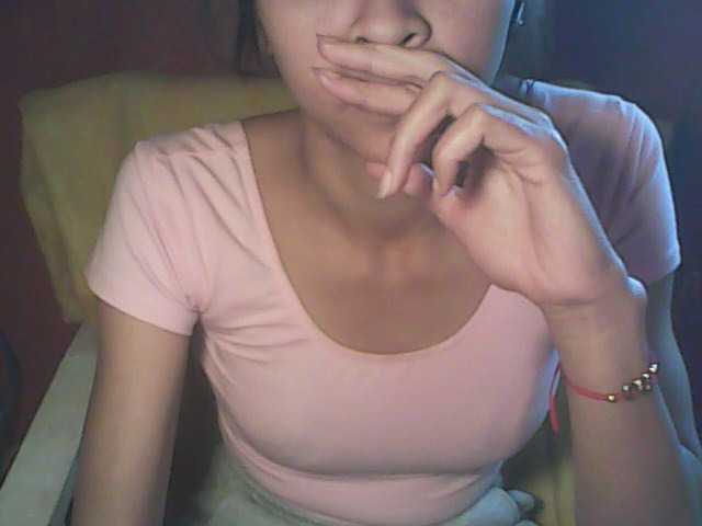 krisnah3 live cam on BongaCams