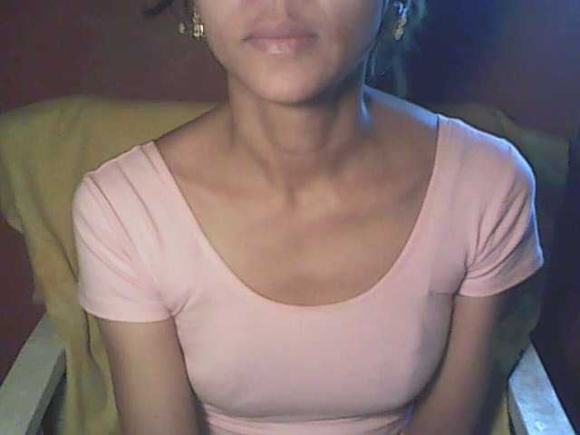 krisnah3 live cam on BongaCams