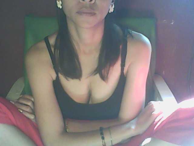krisnah3 live cam on BongaCams