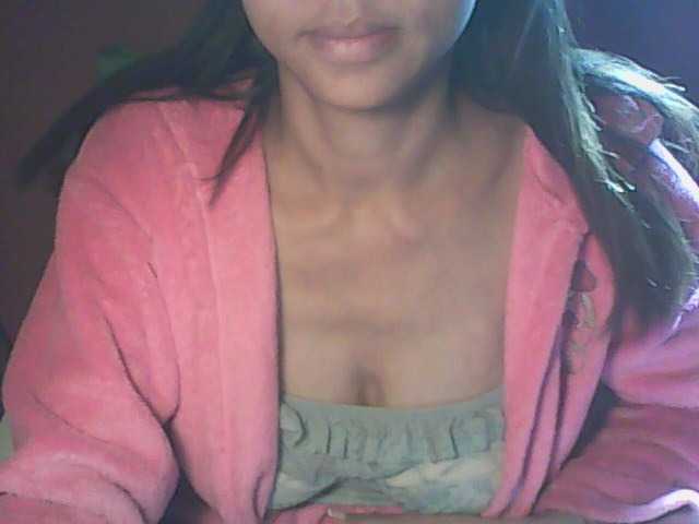 krisnah3 live cam on BongaCams