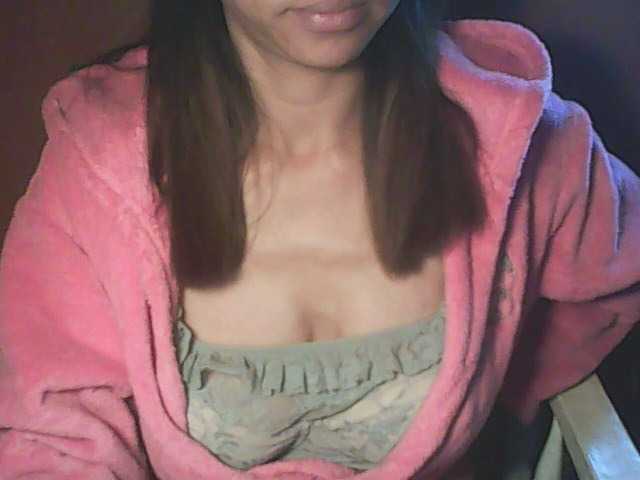 krisnah3 live cam on BongaCams