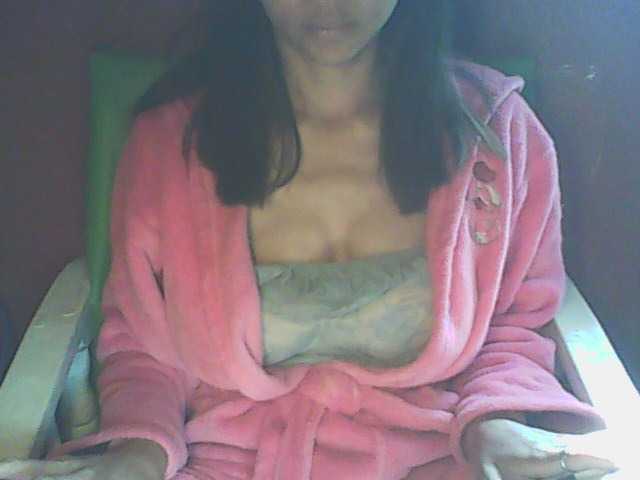 krisnah3 live cam on BongaCams
