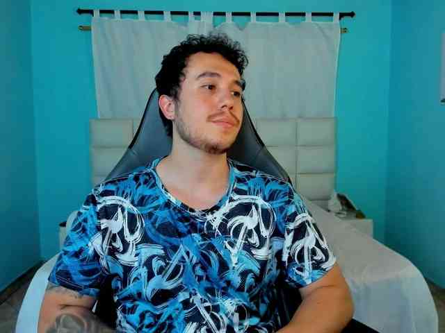 Jon-Striker