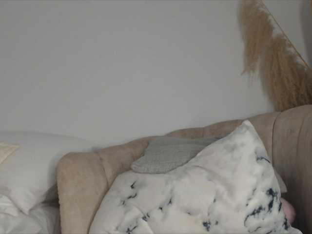 trissabenson live cam on BongaCams