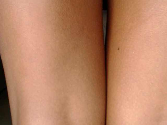 trissabenson live cam on BongaCams