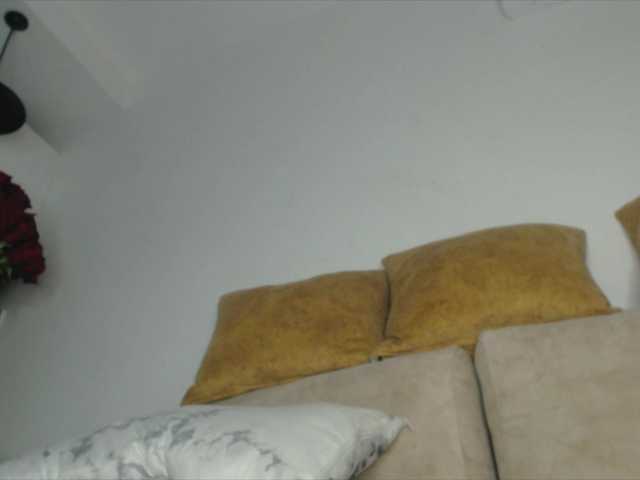 trissabenson live cam on BongaCams