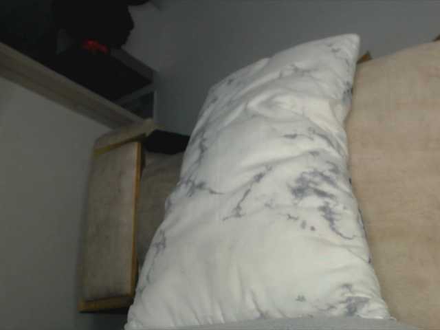 trissabenson live cam on BongaCams