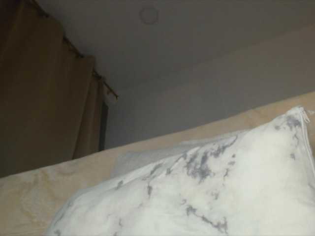 trissabenson live cam on BongaCams