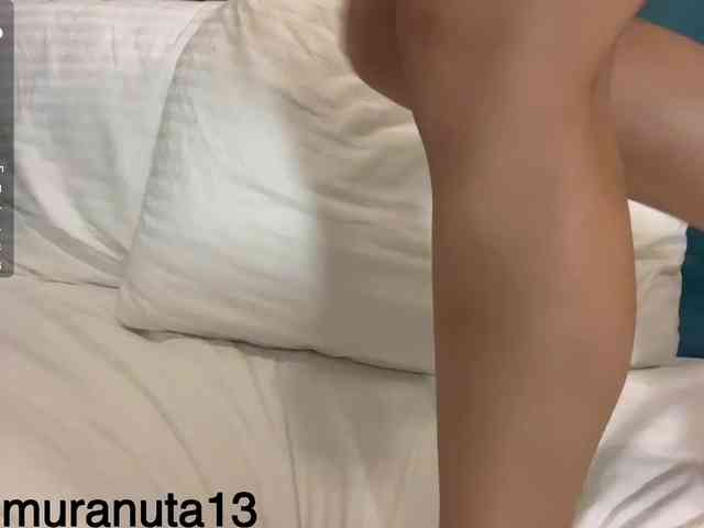 Tinykisa's cam show statistics and live stream