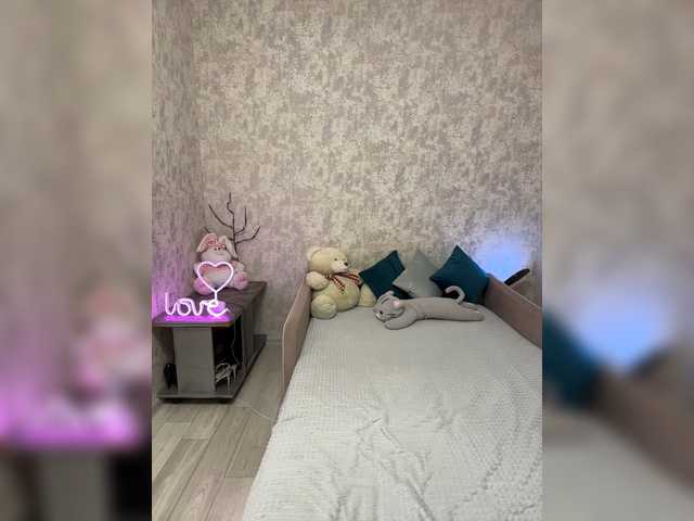 SeXXyMagic's BongaCams show and profile