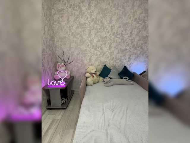 SeXXyMagic's BongaCams show and profile