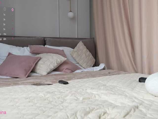 elisonni live cam on BongaCams