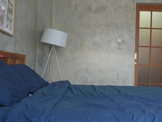 elisonni live cam on BongaCams