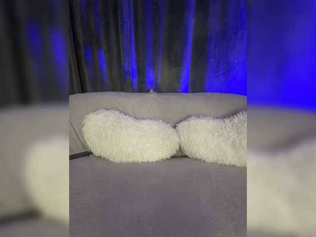 _EUPHORIAA_ live cam preview