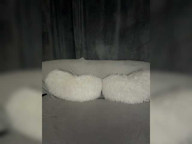 _EUPHORIAA_ live cam preview