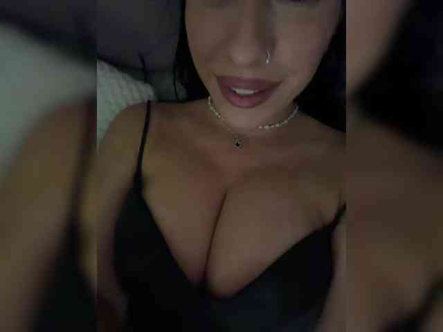 _EUPHORIAA_ webcam