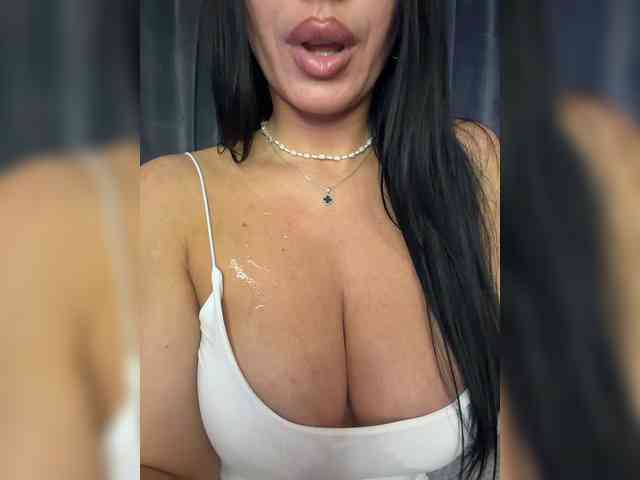 _EUPHORIAA_ webcam
