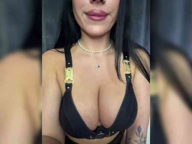 _EUPHORIAA_ webcam