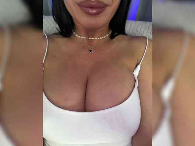 _EUPHORIAA_ webcam