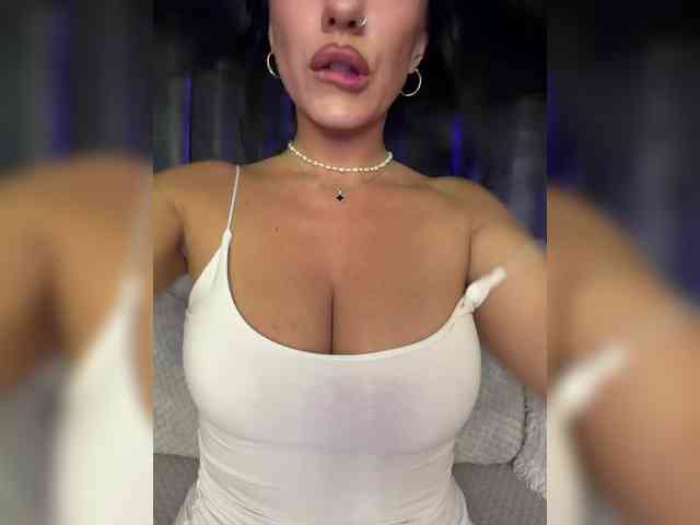 _EUPHORIAA_ webcam