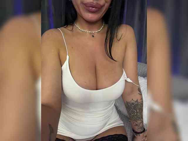 Model: _EUPHORIAA_