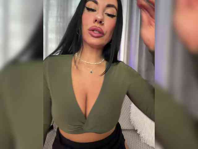 Model: _EUPHORIAA_