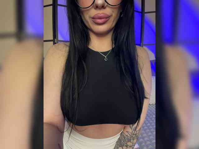 Questo modello è in diretta ora. missJasmine07