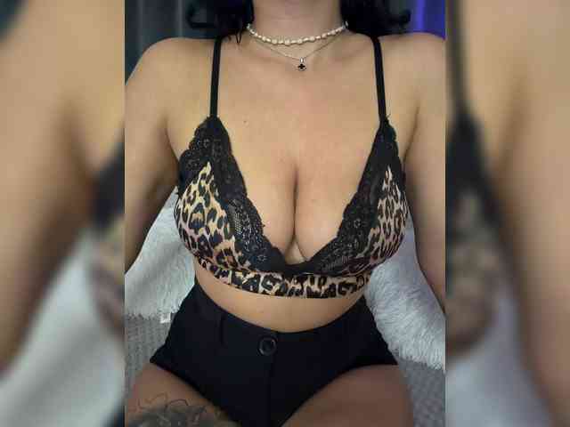 _EUPHORIAA_ webcam