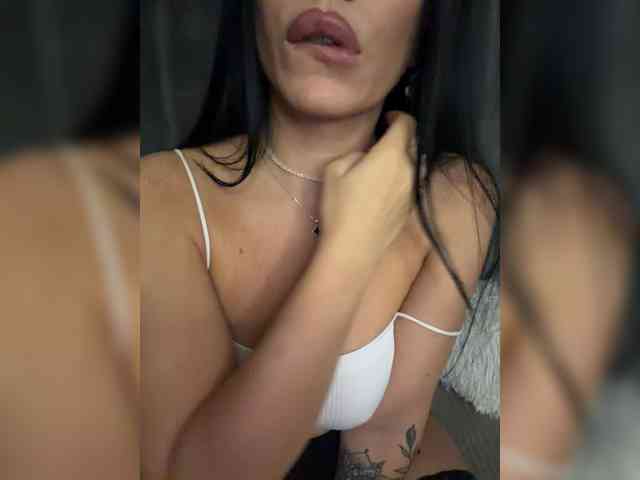 _EUPHORIAA_ webcam