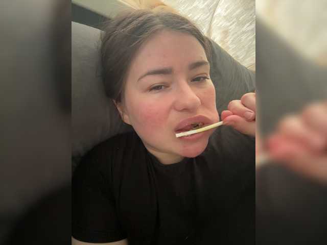ViollaSweetA live cam preview