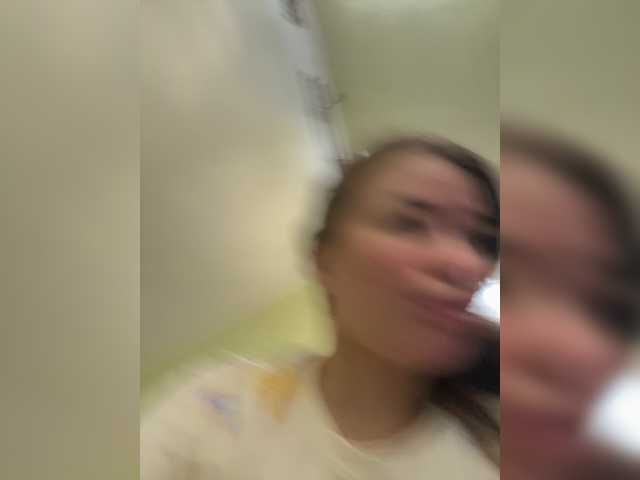 ViollaSweetA live cam on BongaCams