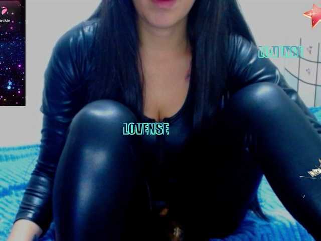 SandyQueen live cam on BongaCams