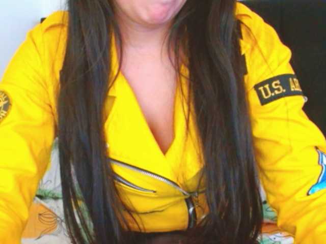 SandyQueen live cam on BongaCams