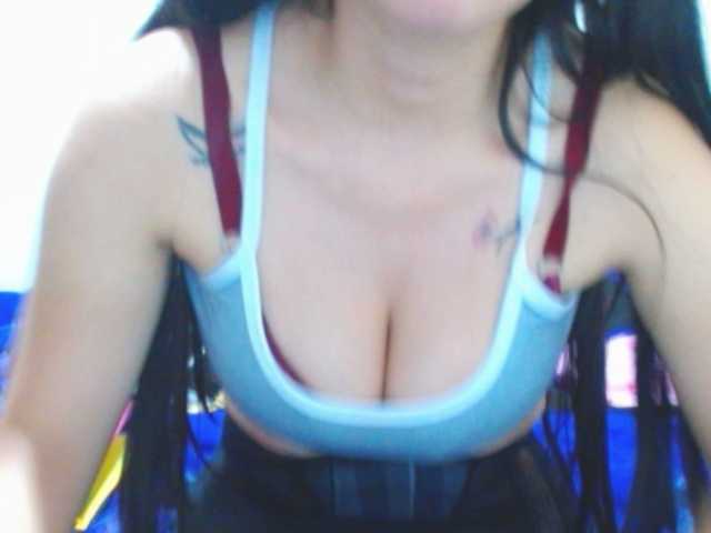 SandyQueen live cam