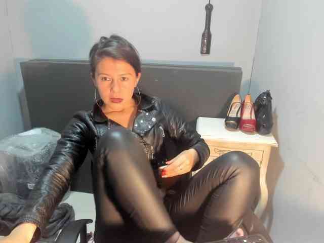 SandyQueen Live Webcam on BongaCams