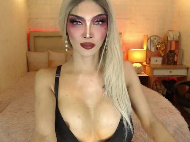 FreakyMaria live webcam show