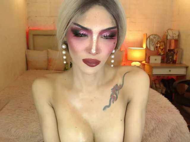 FreakyMaria live webcam show